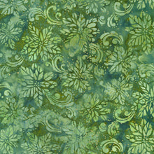 Load image into Gallery viewer, Robert Kaufman - Joyful Holidays Batiks - Poinsettia Balsam - 1/2 YARD CUT
