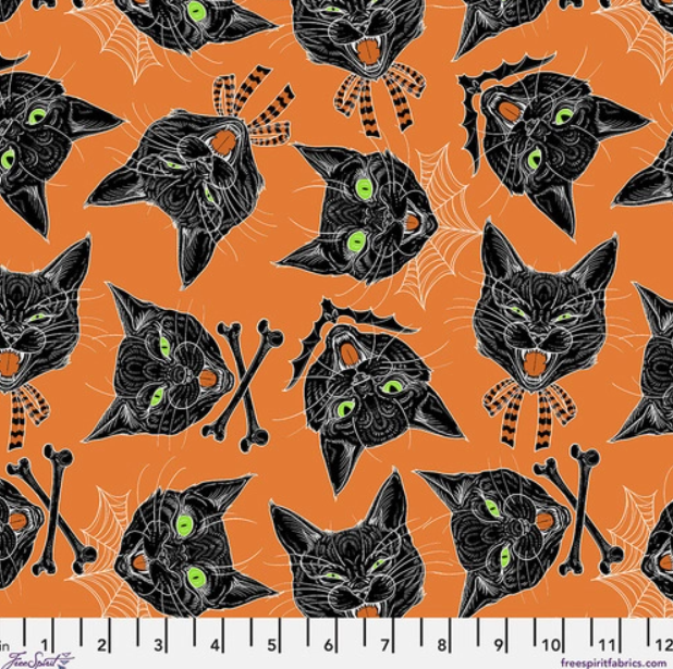 Freespirit - Scaredy Cat - Cats Orange - 1/2 YARD CUT